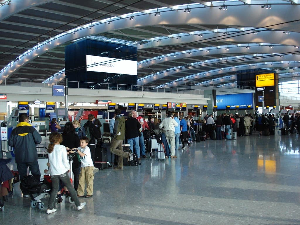 Heathrow T5 – queues