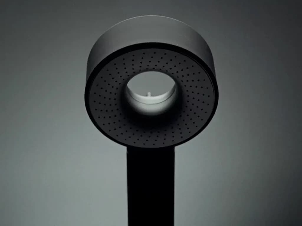 HelloKlean ShowerHead Black Still 1024x768