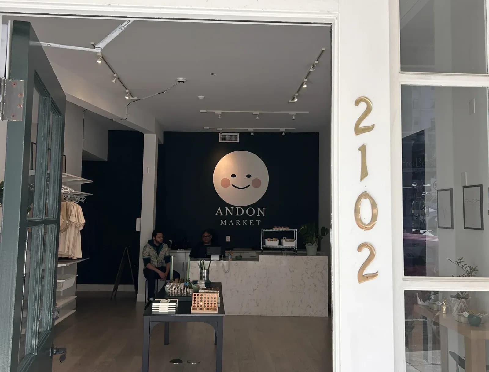 Interior of Andon Market, the San Francisco store managed by an AI system