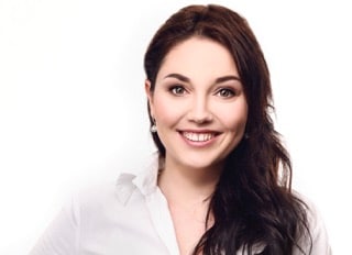 How the Eternal Feminine can help your business success 1 “We are living in a fast moving economy, which requires new human centered skills. (…) awaken the true feminine potential, where collaboration, empathy and creativity are key skills for leadership.”Yulia Stark