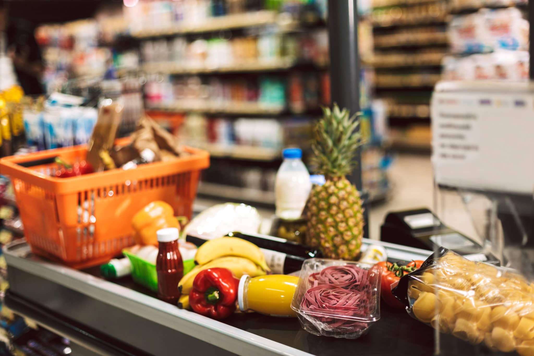 Corporations are funding health and nutrition research -- here's why you should be worried 1 Many experts in nutrition and public health suggest that the food industry is copying tactics from tobacco companies. Corporations can now determine our health.
