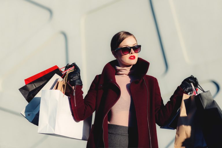 Trends That Will Shake Up The Clothing Retail Sector 9 Is the digital shopping going to transform our retail expereince?