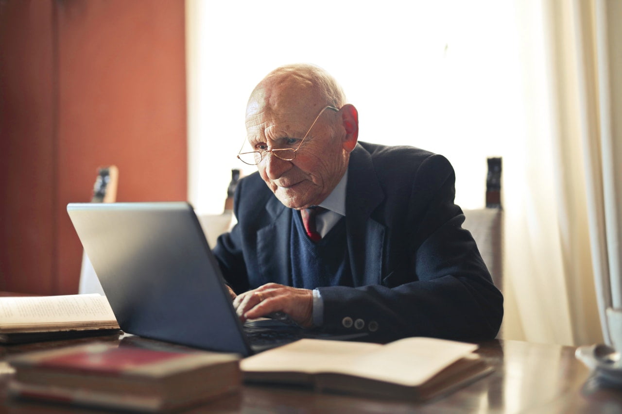 Managing The Tricky Relationship Between Older Employees & Technology 1 Every single business should look to implement as much technology into its organisation as possible. We are so lucky to be living in an age where there is so much tech for companies to use to their advantage, such as the Nexustek managed IT services. It can be highly beneficial for businesses of all sizes, but there is one problem with technology that can get in the way of productivity.