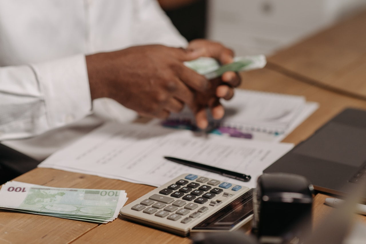 Top Tips For Protecting Your Small Business Finances 1 every business owner. In addition to making your business operate and grow smoothly, protecting your business finances can save you a lot of time and money. This can be seen from the small businesses that suffered financially due to the pandemic. However, a study suggests that businesses can only expect to reach pre-pandemic levels after summer 2022. Therefore, while you wait, it can be useful to consider these top tips to protect your small business finances.