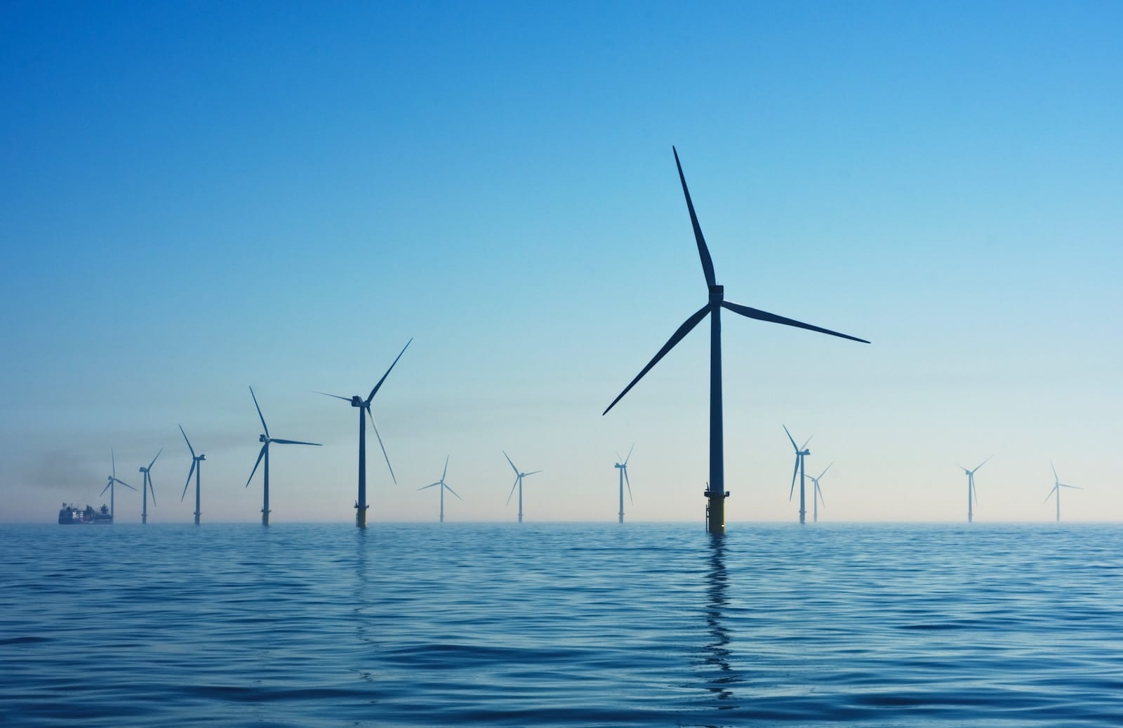 Octopus Energy to Invest $20 Billion in Offshore Wind by 2030 1 white electic windmill