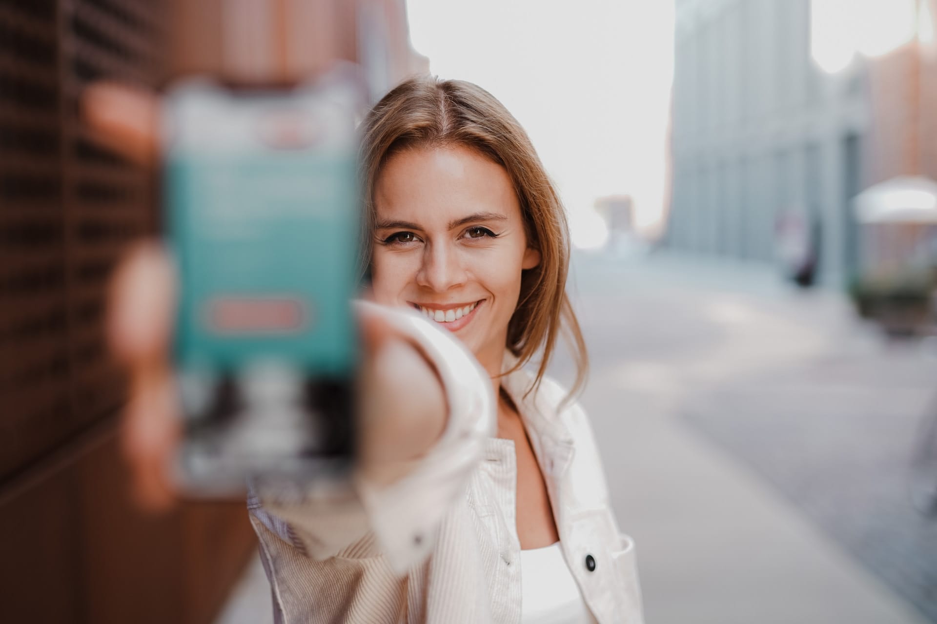 The Digital Transformation: How Small Businesses Can Stay Ahead 1 How Small Businesses Can Stay Ahead using digital transformation?
