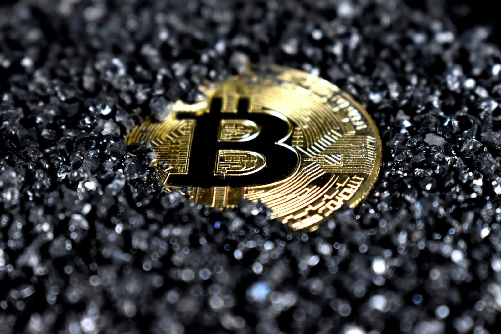 Renewable Energy Reshapes Digital Asset Mining as Passive Income Stream 1 Renewable Energy Reshapes Digital Asset Mining as Passive Income Stream