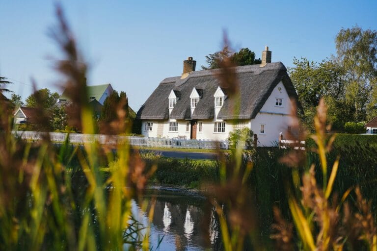 No-Deposit Mortgages Return as Housing Crisis Deepens for First-Time Buyers
